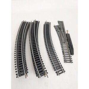 12 Tyco HO Scale Track Pieces And Switch 9" curved 15946 18" R